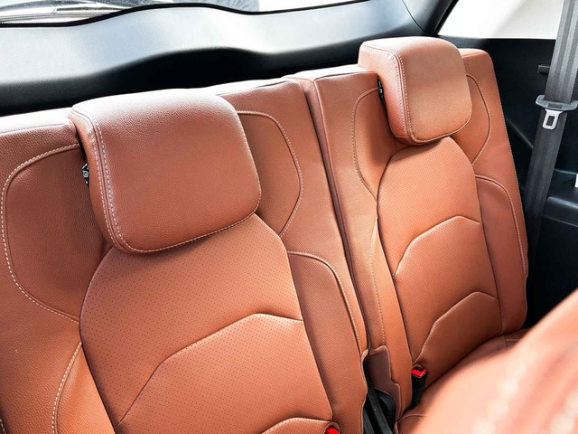 Second-hand 2021 MG Hector Plus Sharp CVT for sale in New Delhi-20