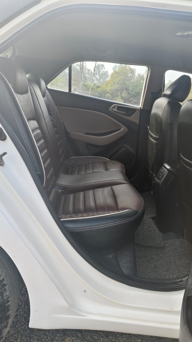 Second-hand 2019 Hyundai i20 Petrol Magna for sale in Faridabad-13