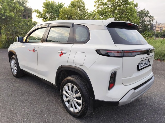 Second-hand 2023 Maruti Grand Vitara Sigma for sale in New Delhi-5