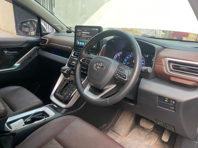 Second-hand 2024 Toyota Innova Hycross ZX(O) Hybrid for sale in Chennai-13