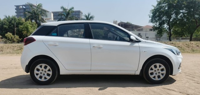 Second-hand 2019 Hyundai i20 Magna Plus BSIV for sale in Vadodara-1