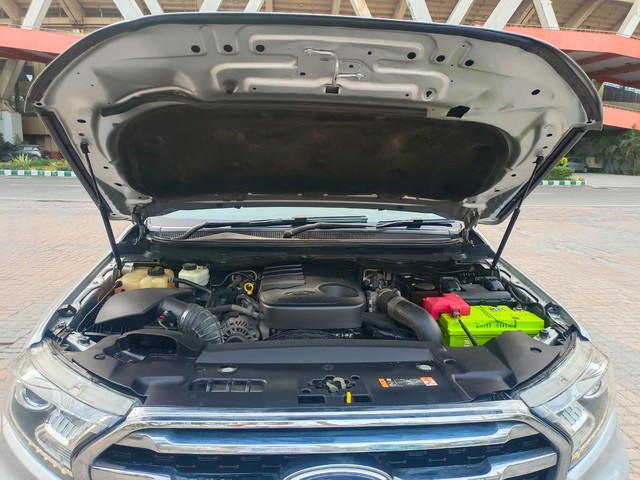 Second-hand 2019 Ford Endeavour 3.2 Titanium AT 4X4 for sale in New Delhi-6