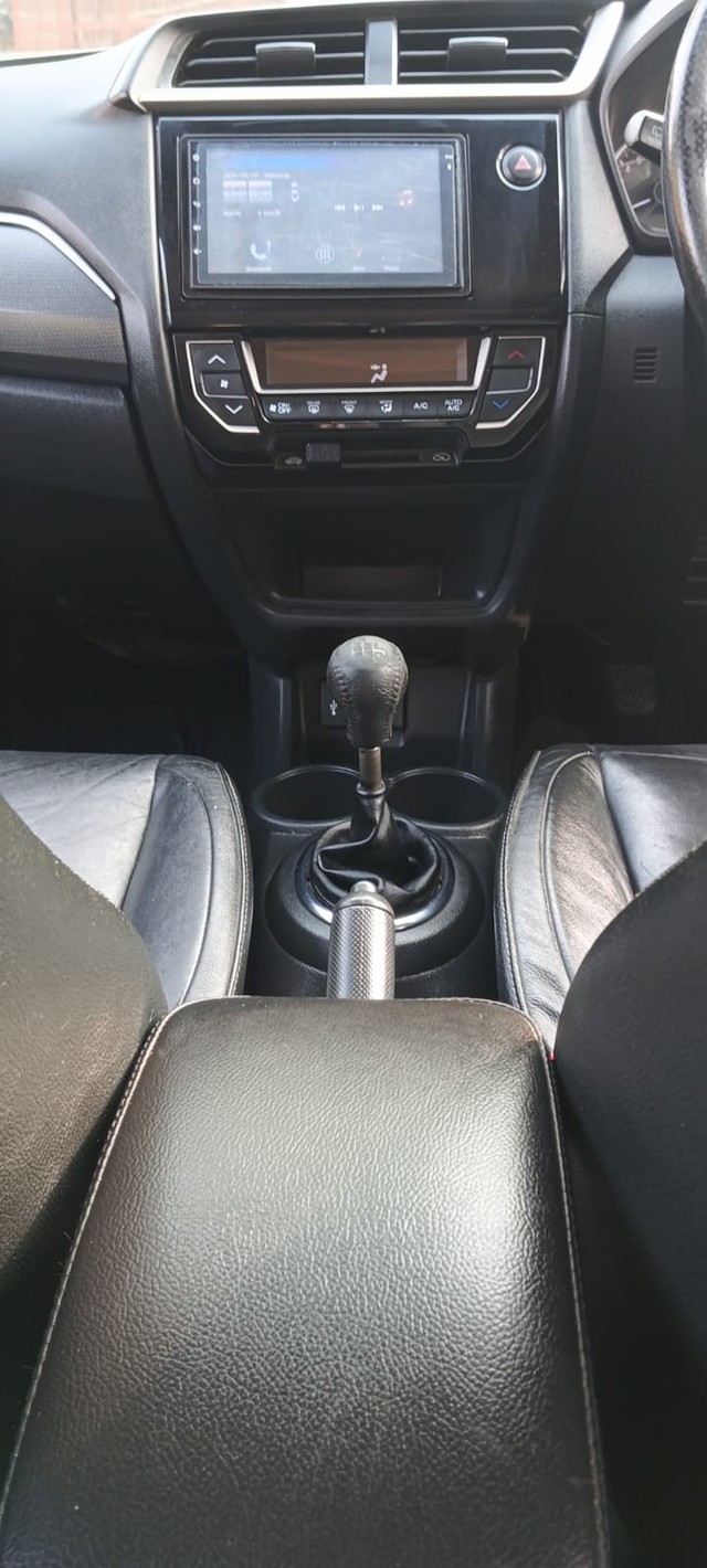 Honda BR-V i-VTEC VX MT Second-hand 2017 Honda BR-V i-VTEC VX MT for sale in New Delhi-18