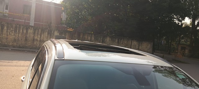 Second-hand 2017 Ford Endeavour 3.2 Titanium AT 4X4 for sale in New Delhi-19