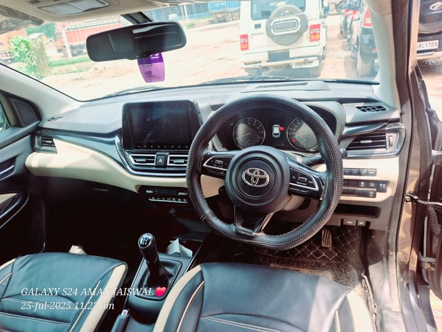 Second-hand 2022 Toyota Glanza V for sale in Chitrakoot-9