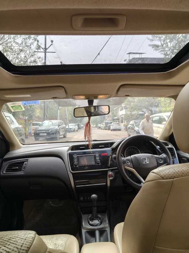 Second-hand 2014 Honda City i VTEC VX for sale in Indore-6