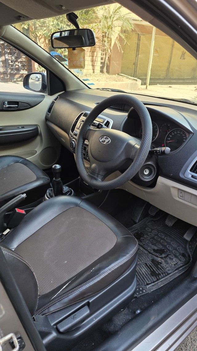 Second-hand 2013 Hyundai i20 Magna for sale in Nagpur-9