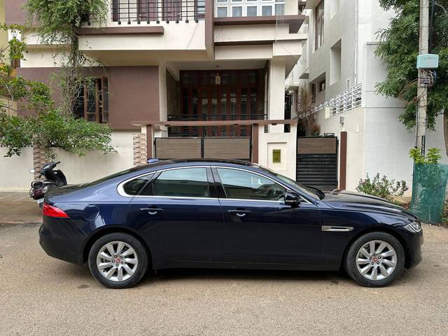 https://images10.gaadi.com/usedcar_image/UP1A.231005.007/original/42517e9c-f470-4e4a-99eb-b10e34c4033e.jpg?imwidth=6401