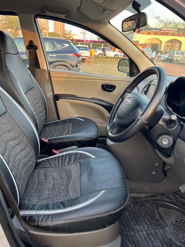 Second-hand 2014 Hyundai i10 Era for sale in Faridabad-2