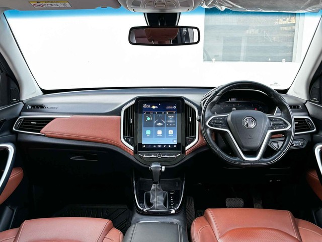 Second-hand 2021 MG Hector Plus Sharp CVT for sale in New Delhi-3