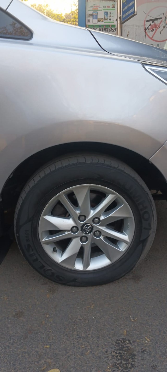 Second-hand 2016 Toyota Innova 2.5 GX (Diesel) 7 Seater BS IV for sale in New Delhi-10