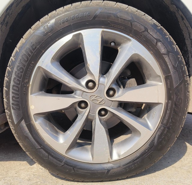 Second-hand 2016 Hyundai i20 Asta Option 1.4 CRDi for sale in Mehsana-4