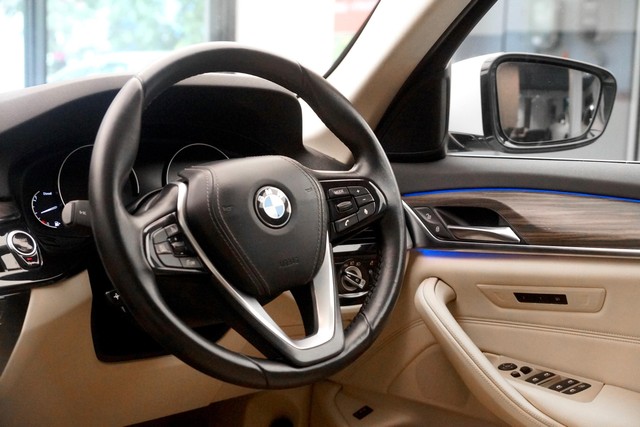 BMW 5 Series 520d Sport Line Second-hand 2018 BMW 5 Series 520d Sport Line for sale in New Delhi-15