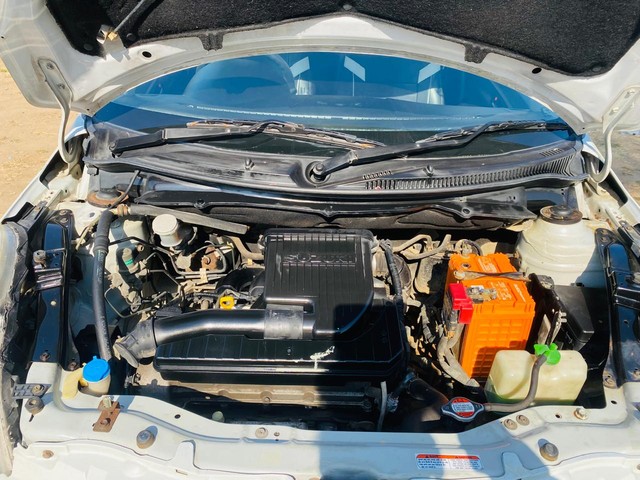 Maruti Suzuki Swift VXI Second-hand 2013 Maruti Suzuki Swift VXI for sale in Ahmedabad-6