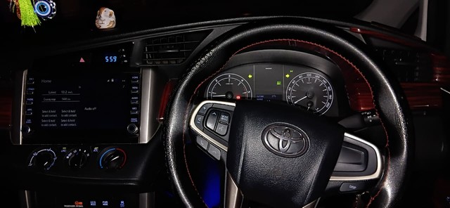 Second-hand 2023 Toyota Innova Crysta 2.4 GX 7Str for sale in New Delhi-8