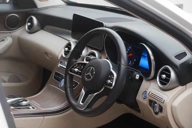 Second-hand 2019 Mercedes-Benz C-Class Progressive C 220d for sale in New Delhi-16