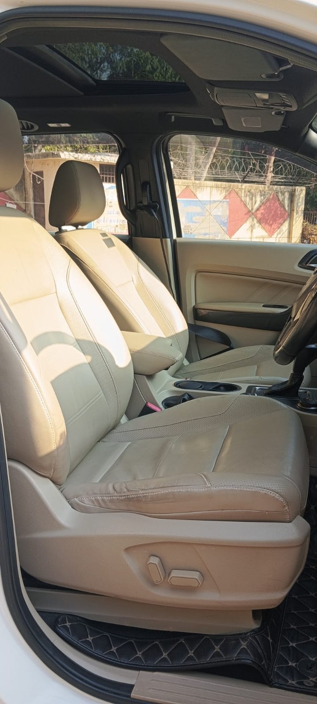 Second-hand 2017 Ford Endeavour 3.2 Titanium AT 4X4 for sale in New Delhi-11