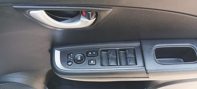 Second-hand 2017 Honda BR-V i-VTEC VX MT for sale in New Delhi-13