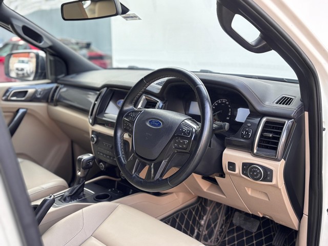 Second-hand 2021 Ford Endeavour Titanium Plus 4X2 AT for sale in New Delhi-10