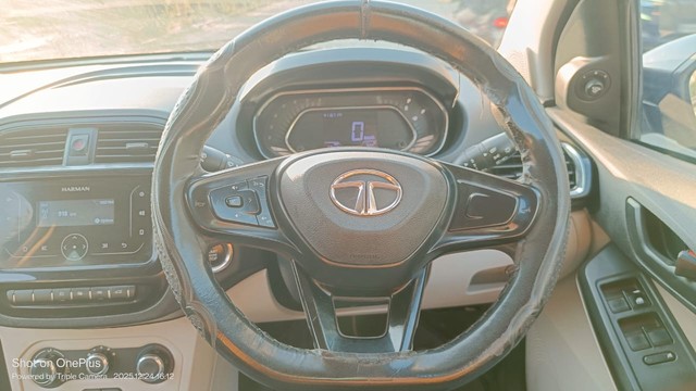 Second-hand 2022 Tata Tigor XZ CNG BSVI for sale in Noida-9
