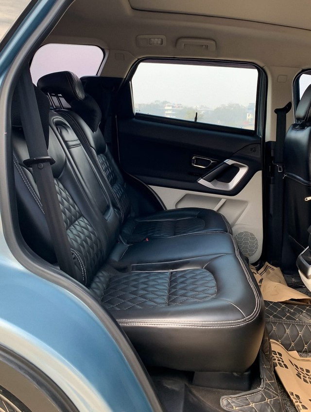 Second-hand 2022 Tata Safari XT Plus BSVI for sale in New Delhi-9