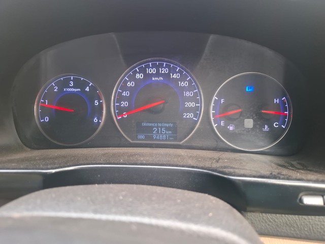 Second-hand 2013 Hyundai Santa Fe 4x4 AT for sale in Vadodara-5