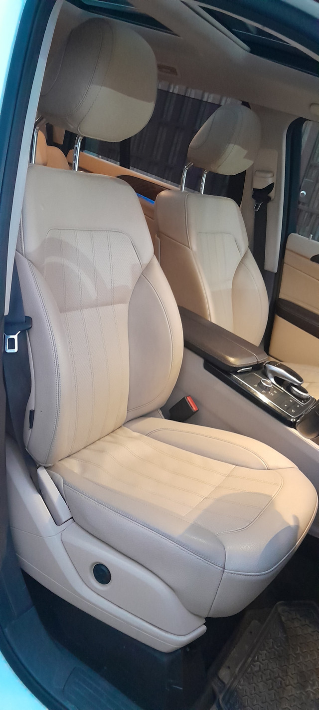 Second-hand 2017 Mercedes-Benz GLS 400 4MATIC for sale in New Delhi-15