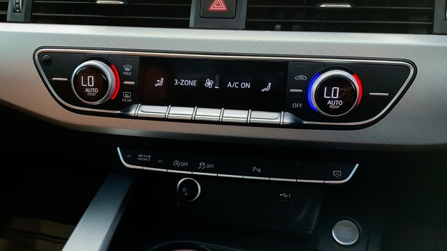 Second-hand 2021 Audi A4 Premium Plus for sale in New Delhi-17