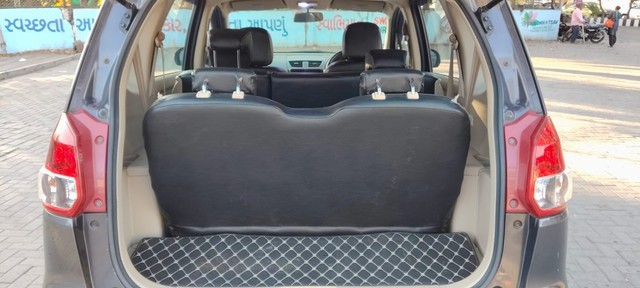 Maruti Ertiga ZDI Second-hand 2013 Maruti Ertiga ZDI for sale in Vadodara-8