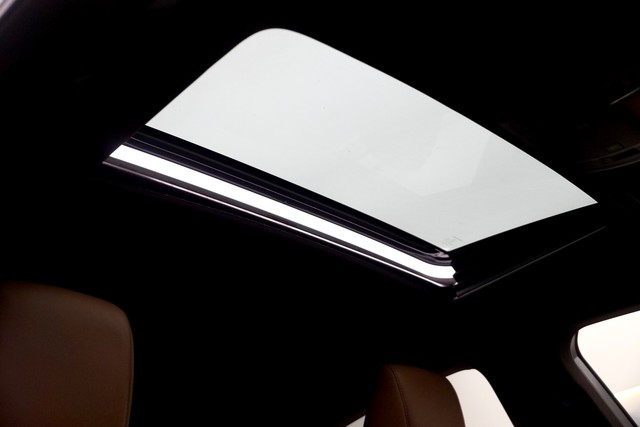 Second-hand 2019 Lexus ES 300h for sale in New Delhi-10