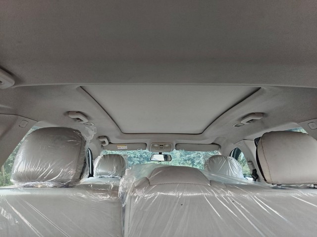 Second-hand 2023 Mahindra XUV700 AX5 7 Str Diesel AT for sale in New Delhi-14