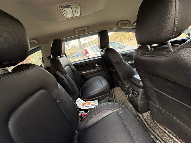 Second-hand 2017 Tata Hexa XTA for sale in New Delhi-8