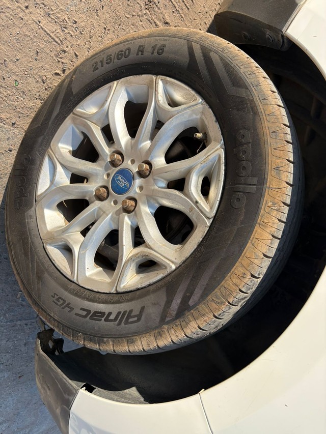 Second-hand 2015 Ford Ecosport 1.5 Ti VCT MT Titanium for sale in New Delhi-6