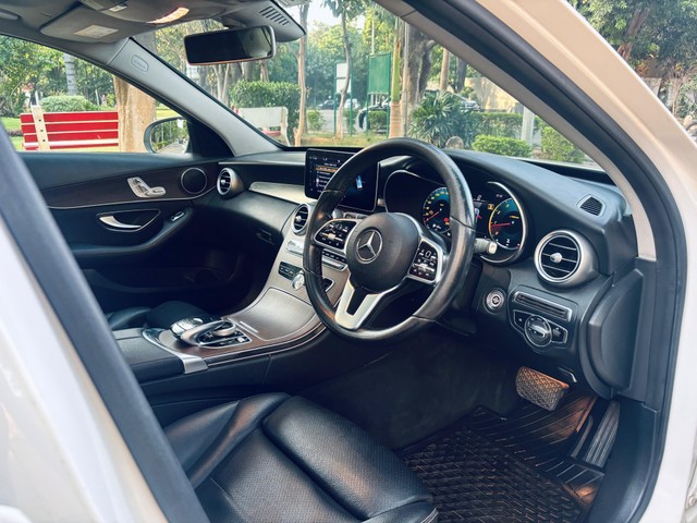 Second-hand 2021 Mercedes-Benz C-Class Progressive C 200 for sale in Gurgaon-12