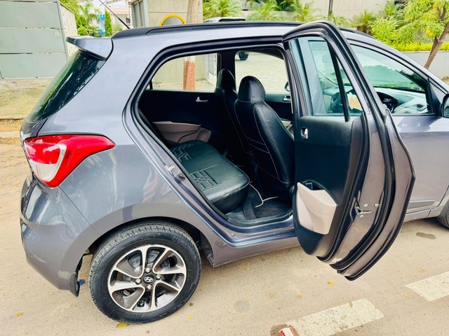 Second-hand 2019 Hyundai Grand i10 1.2 Kappa Sportz BSIV for sale in Vadodara-13