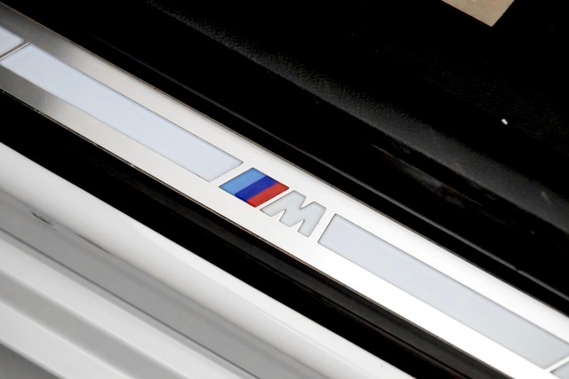 Second-hand 2023 BMW 3 Series Long Wheelbase 320Ld M Sport GL for sale in New Delhi-9