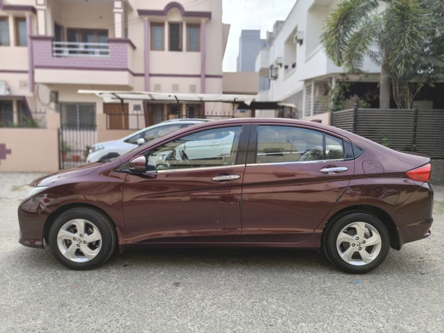 Second-hand 2014 Honda City i VTEC E for sale in Indore-2