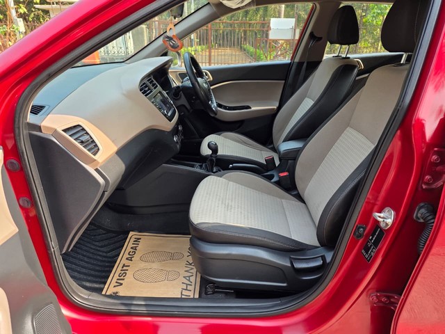 Hyundai i20 1.2 Asta Second-hand 2018 Hyundai i20 1.2 Asta for sale in Mumbai-10