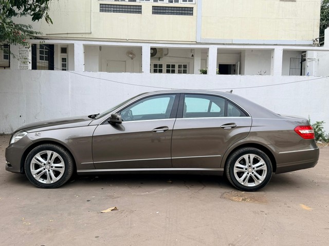 Second-hand 2013 Mercedes-Benz E-Class E 220 CDI Avantgarde for sale in Vadodara-3