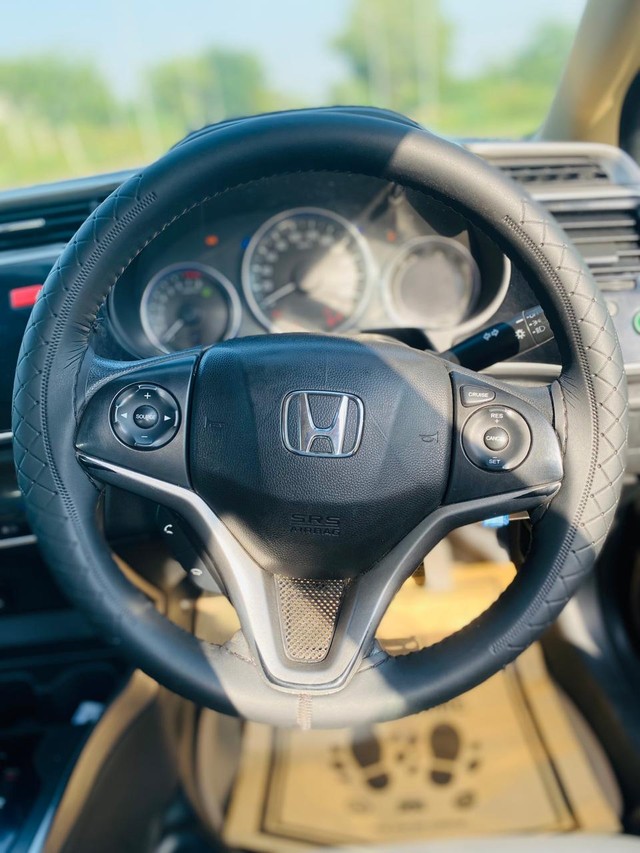 Honda City i VTEC CVT SV Second-hand 2014 Honda City i VTEC CVT SV for sale in Ahmedabad-13