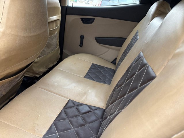 Hyundai EON Magna Second-hand 2011 Hyundai EON Magna for sale in New Delhi-9