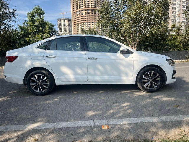 Second-hand 2022 Skoda Slavia 1.0 TSI Style AT BSVI for sale in Noida-1