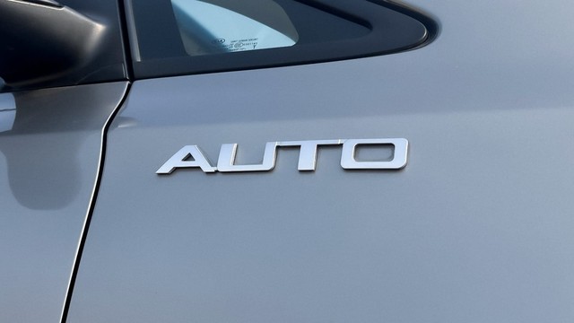 Second-hand 2021 Kia Carnival Premium for sale in New Delhi-44