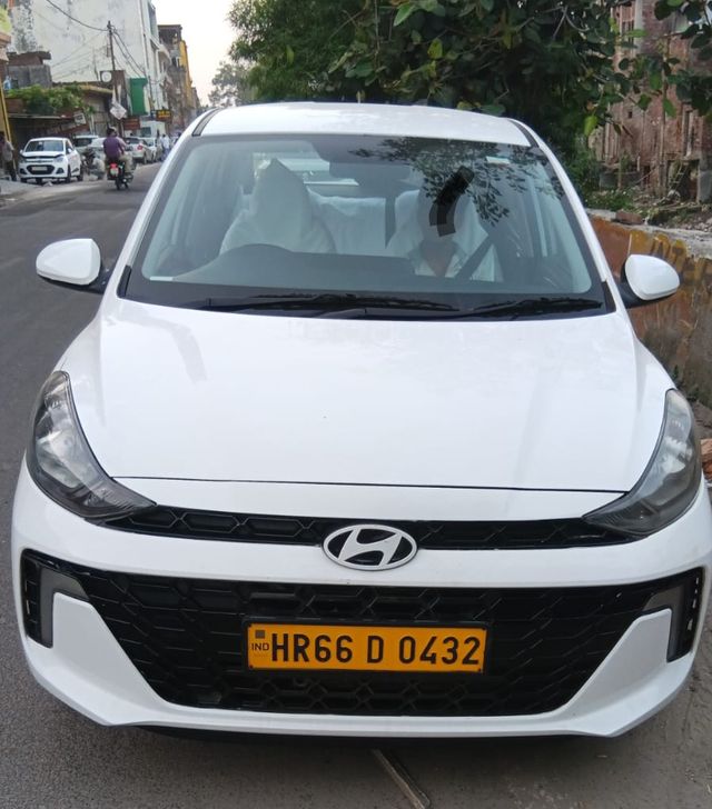 Hyundai Aura एस सीएनजी Second-hand 2025 Hyundai Aura एस सीएनजी for sale in Meerut