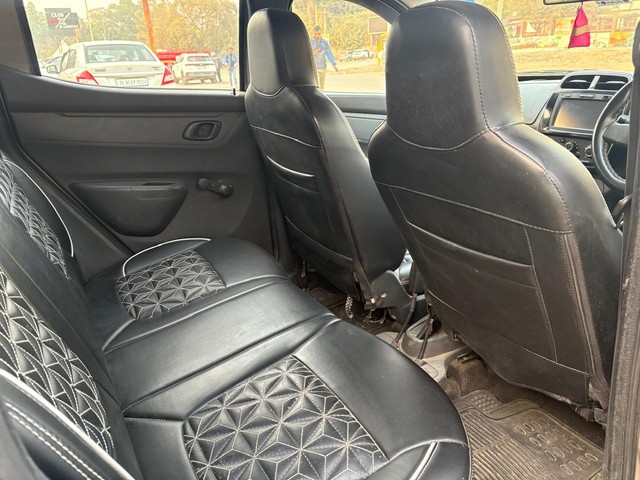 Second-hand 2016 Renault KWID RXT for sale in New Delhi-4