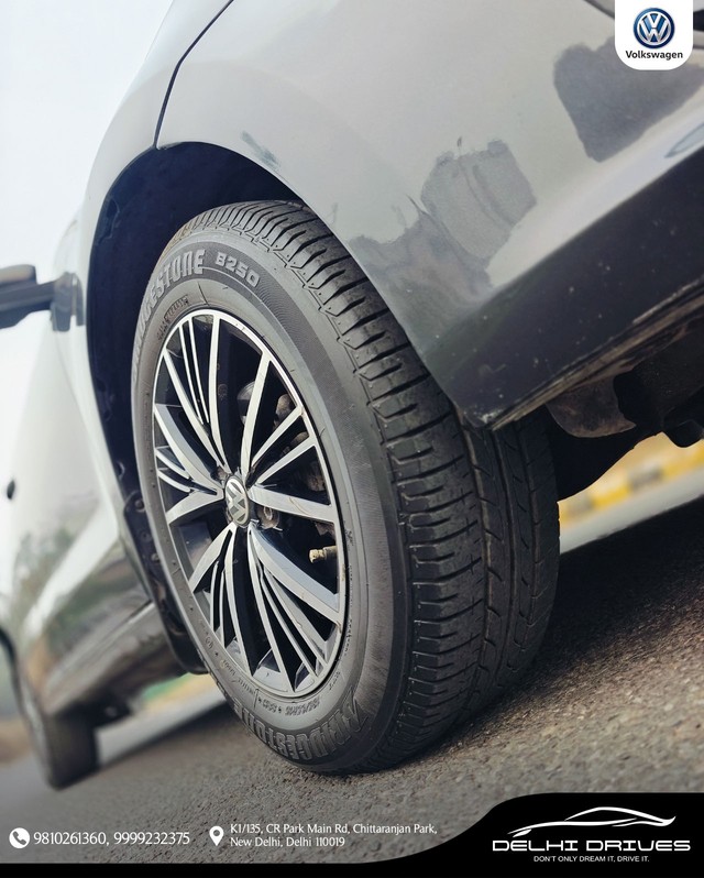 Second-hand 2019 Volkswagen Vento 1.2 TSI Highline AT for sale in New Delhi-6