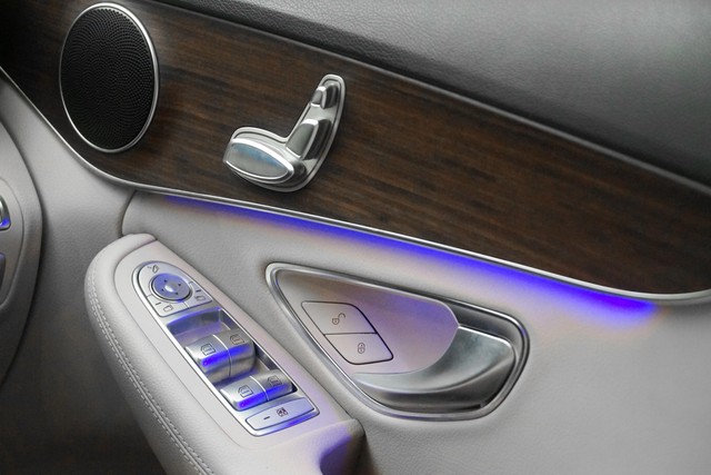 Second-hand 2019 Mercedes-Benz C-Class Progressive C 220d for sale in New Delhi-11