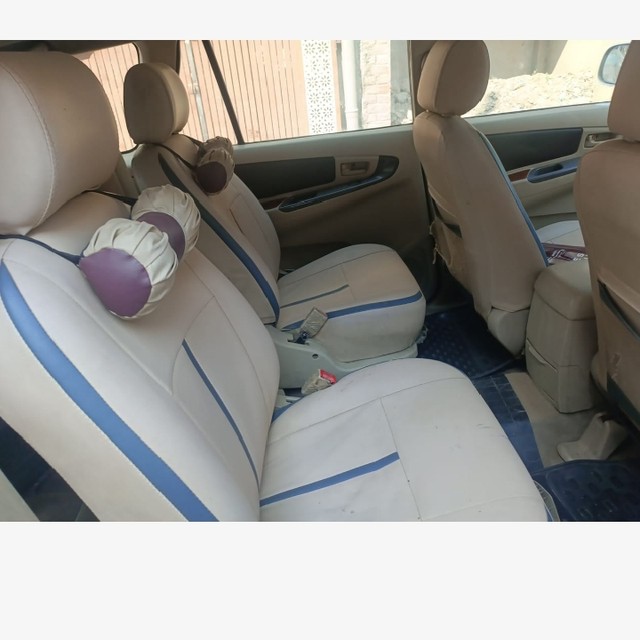 Second-hand 2007 Toyota Innova 2.5 E for sale in Lucknow-6