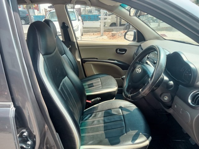 Second-hand 2012 Hyundai i10 Sportz for sale in Hyderabad-8