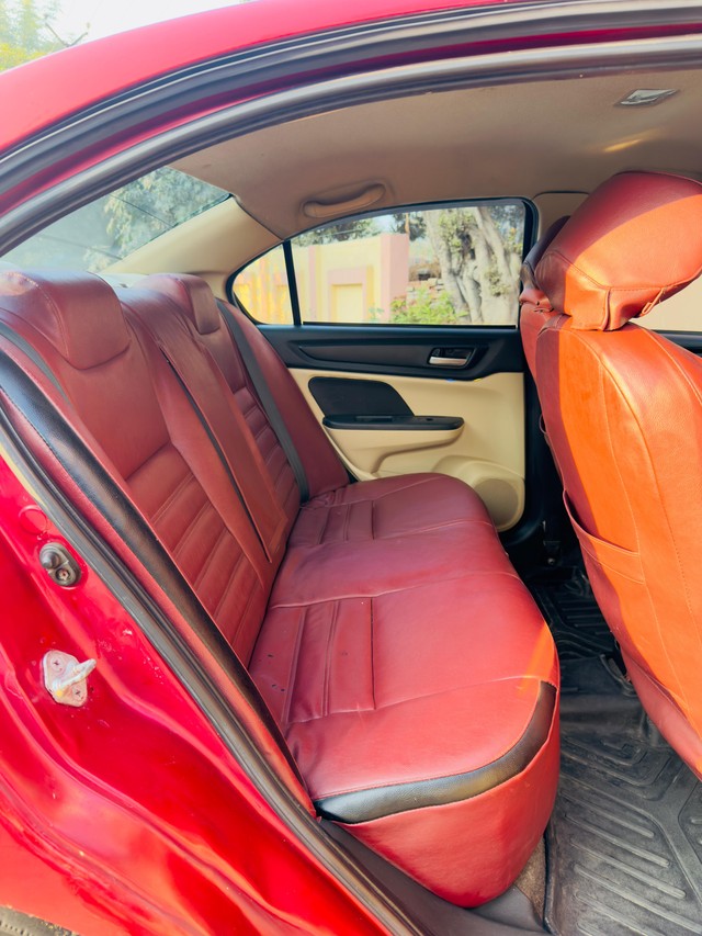 Second-hand 2018 Honda Amaze V Diesel BSIV for sale in Kanpur-3